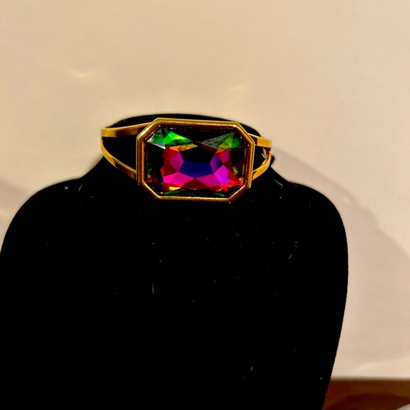 Cuff Bracelet with Swarovski Crystal - Picture 1 of 3